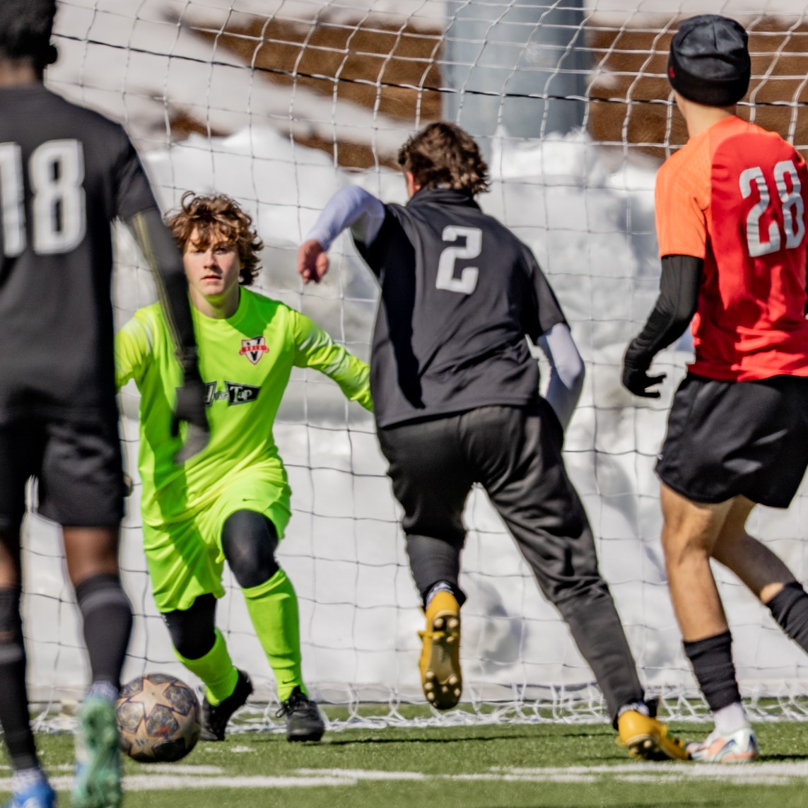 Vale09Boys_InterSquadScrimmage_0222250014