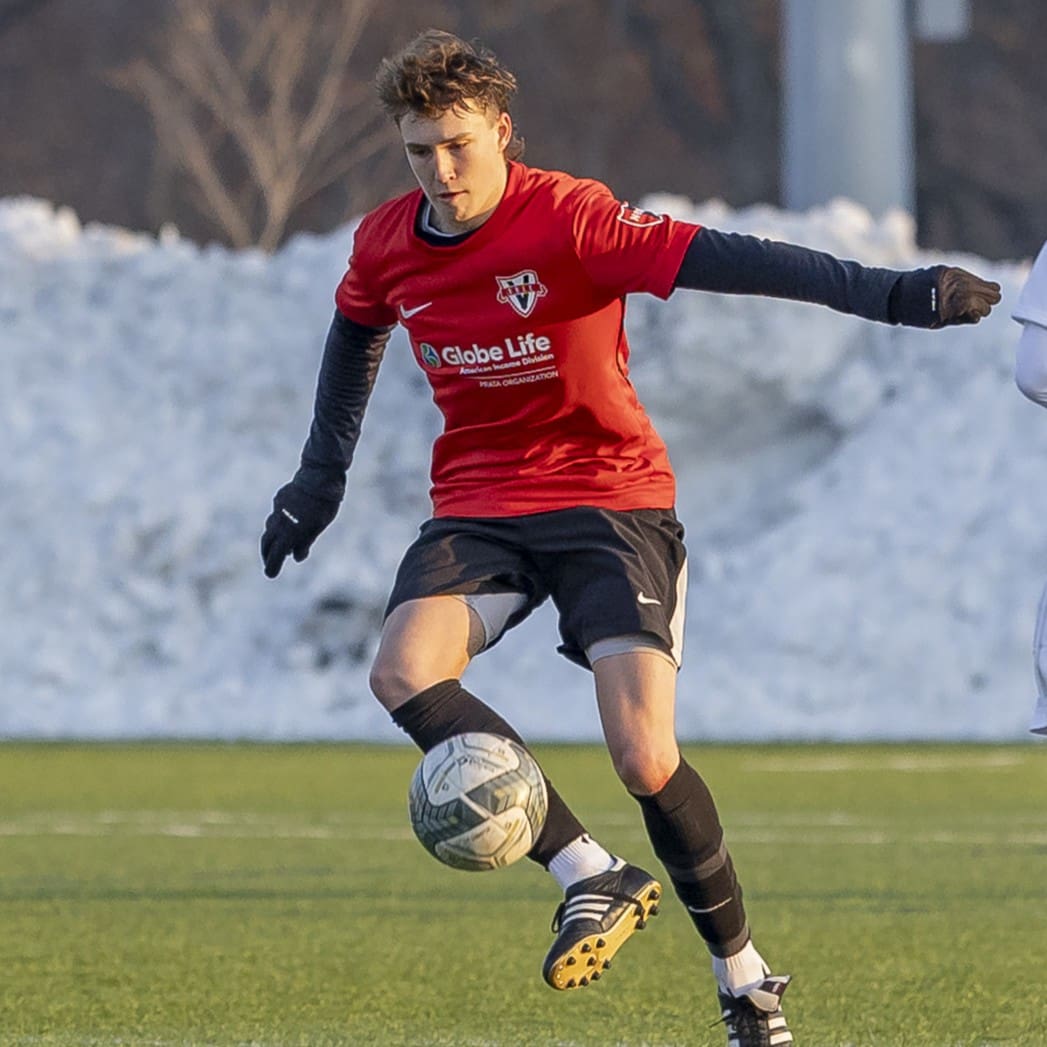 ValeNewells09_SUSAWinter_Game01_0201426010